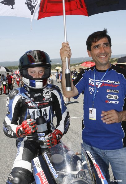 LEDENON - FSBK 2011
4 ème manche du Championnat de France Superbike
25 & 26 Juin 2011
© PHOTOPRESS
Tel: 04 93 37 95 96
info@photopress.fr